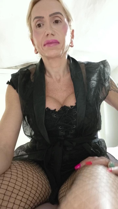 GaiaVelvet live cam on Cam4