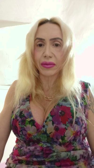 GaiaVelvet live cam on Cam4