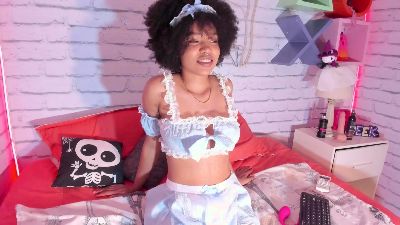 GalaBrunett live cam on Cam4