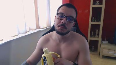 GangstaLover live cam on Cam4