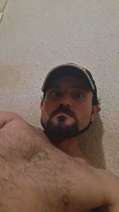 Garotogostoso34 live cam on Cam4
