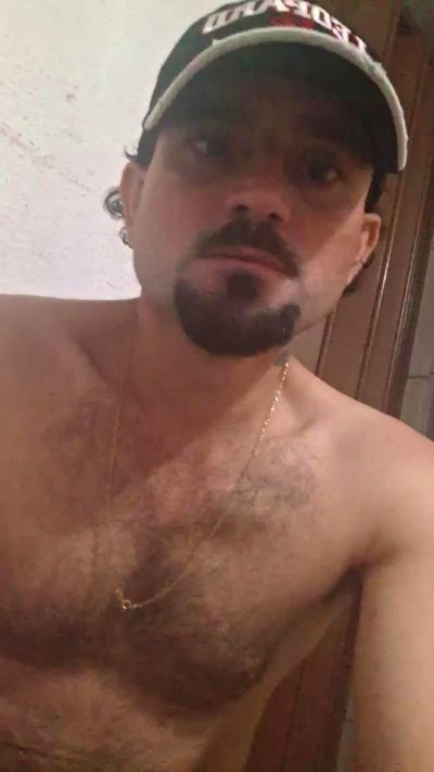 Garotogostoso34 live cam on Cam4