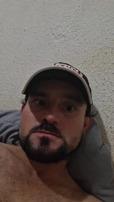 Garotogostoso34 live cam on Cam4