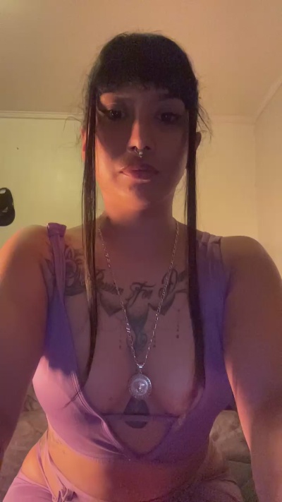 Gatamalvadaxxx live cam on Cam4