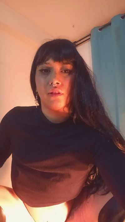 Gatamalvadaxxx live cam on Cam4