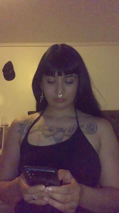Gatamalvadaxxx live cam on Cam4
