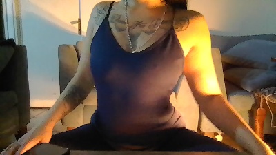 Gatamalvadaxxx live cam on Cam4