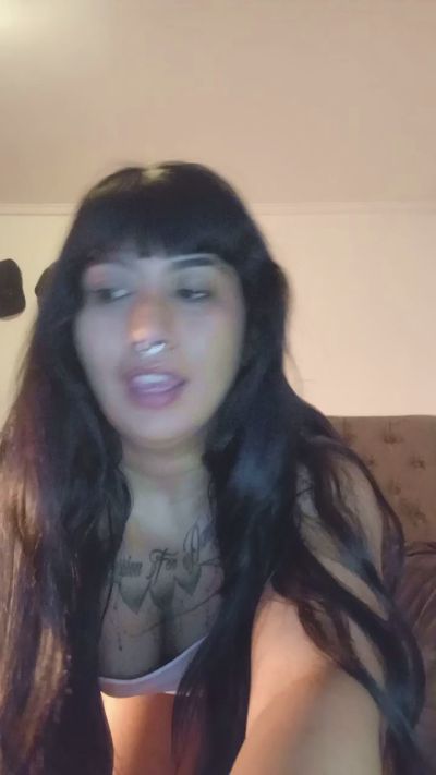 Gatamalvadaxxx live cam on Cam4