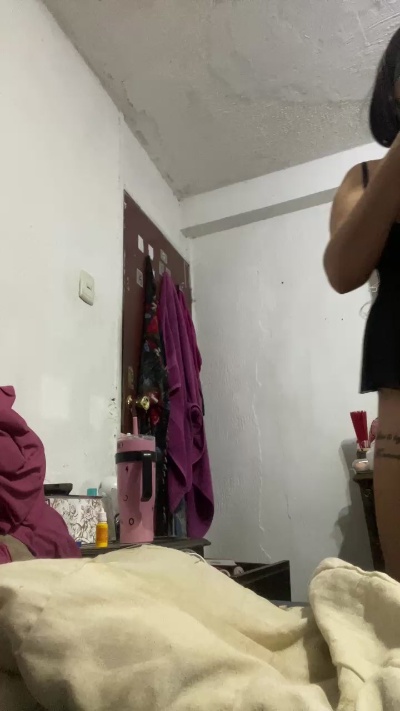 Gatavuela live cam on Cam4