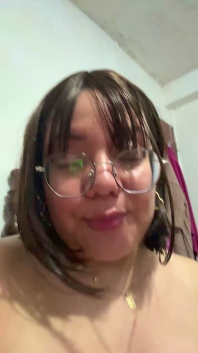 Gatavuela live cam on Cam4