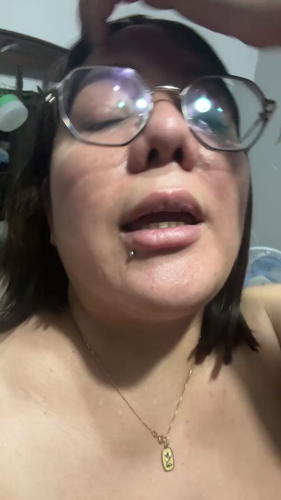 Gatavuela live cam on Cam4