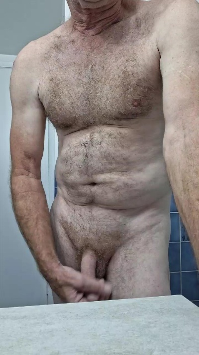 Gatbi1 live cam on Cam4