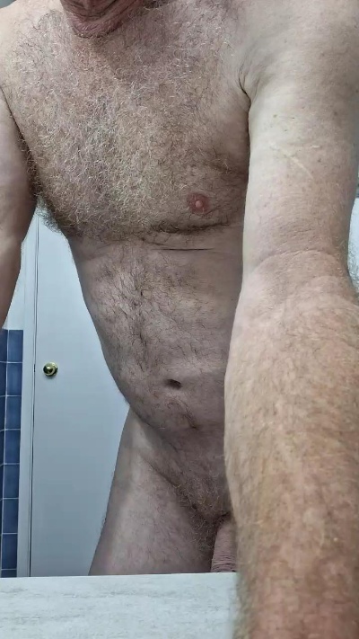 Gatbi1 live cam on Cam4