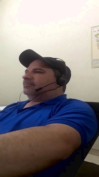 Gatinho2025 live cam on Cam4
