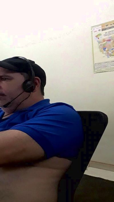 Gatinho2025 live cam on Cam4