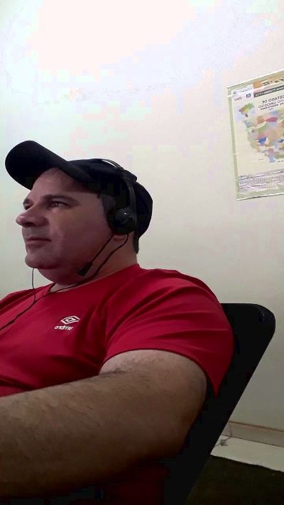 Gatinho2025 live cam on Cam4