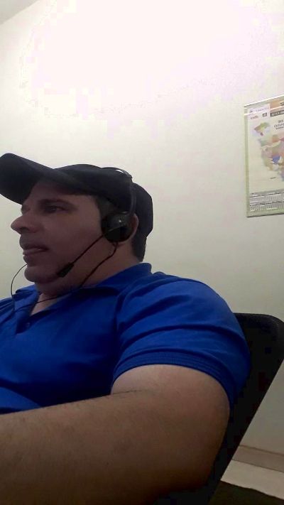 Gatinho2025 live cam on Cam4