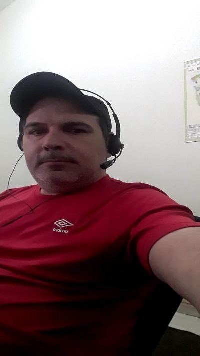 Gatinho2025 live cam on Cam4