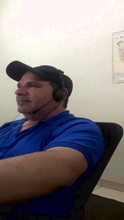 Gatinho2025 live cam on Cam4