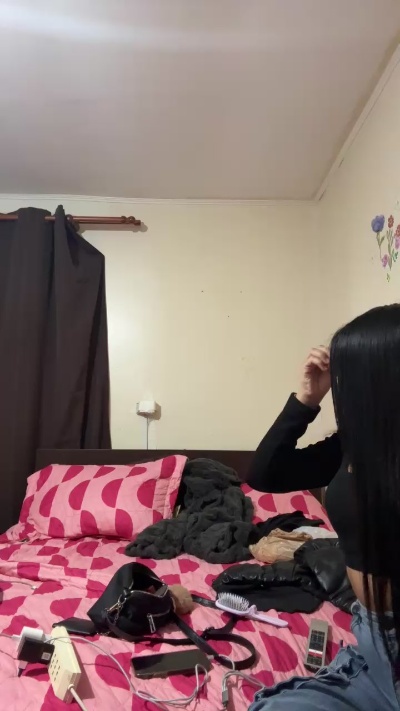 Gatitaabella444 Live Cam on Cam4