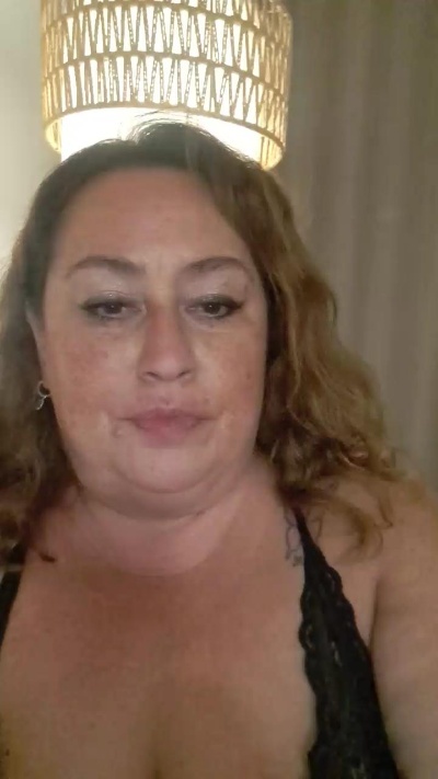 Gatitamadurita live cam on Cam4