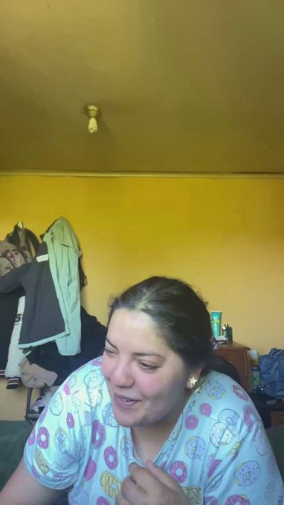 Gatitatuya live cam on Cam4