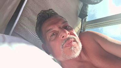 Gato_Carioca live cam on Cam4