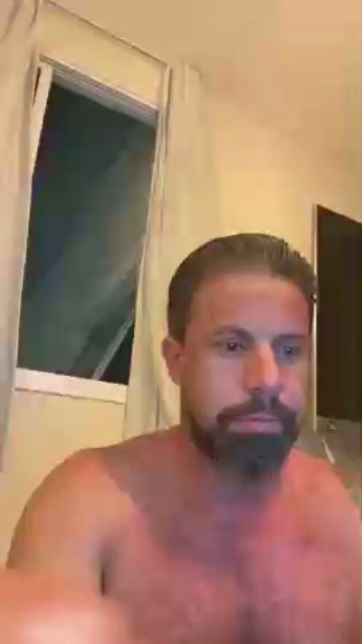 Gato_com_T live cam on Cam4