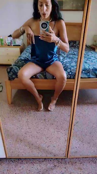 GattaRossah live cam on Cam4