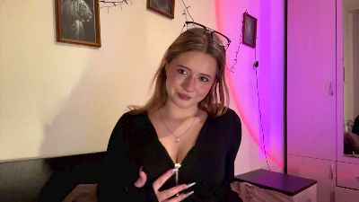GayeJeangilles live cam on Cam4