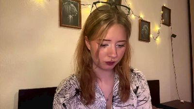 GayeJeangilles live cam on Cam4