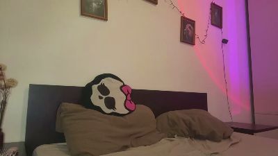 GayeJeangilles live cam on Cam4