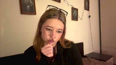 GayeJeangilles live cam on Cam4