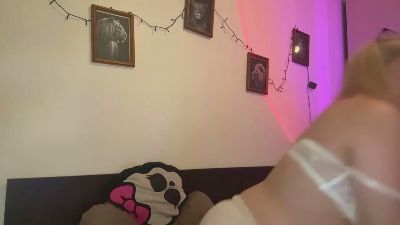 GayeJeangilles live cam on Cam4