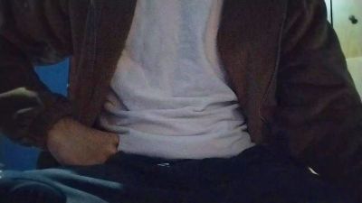 Gaymer8 live cam on Cam4