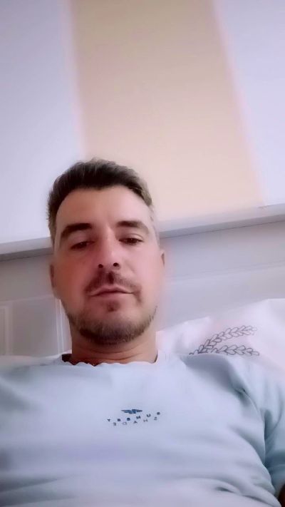 Gaz2022 live cam on Cam4
