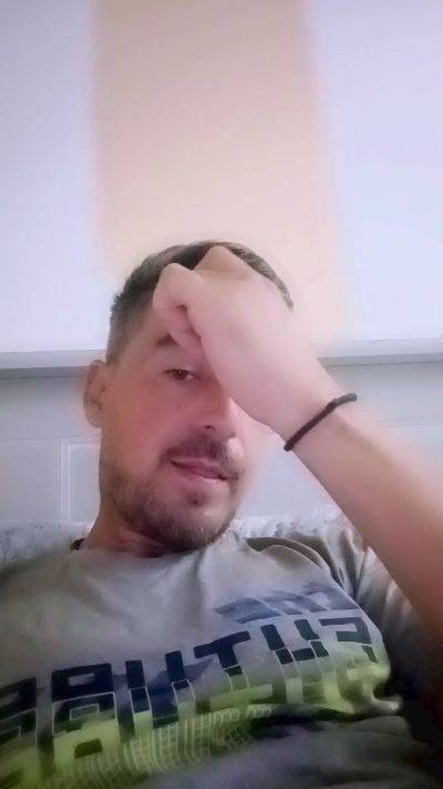 Gaz2022 live cam on Cam4