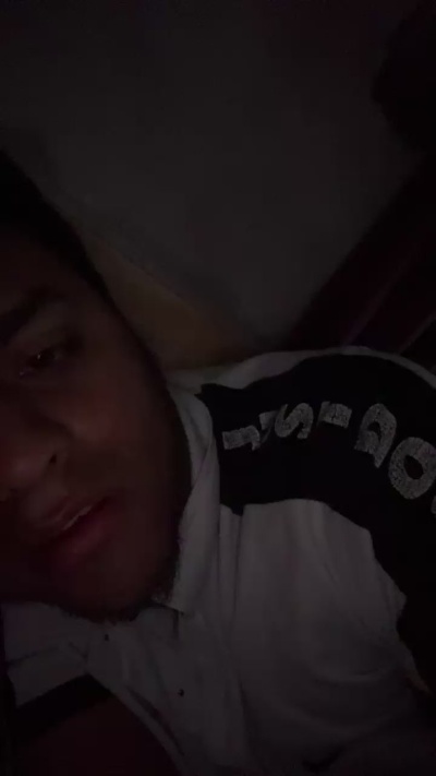 Gbazan01 live cam on Cam4