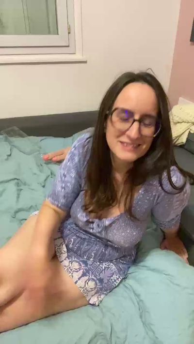 Geeklascive live cam on Cam4