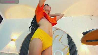GeinnysGonzale live cam on Cam4