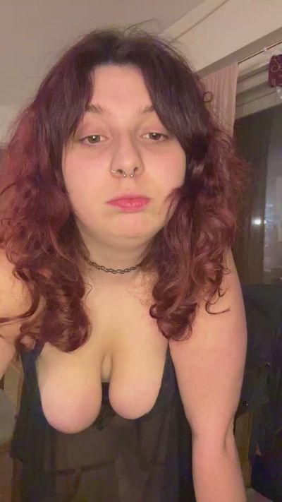 Gemma live cam on Cam4
