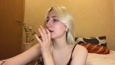 GenesisElder live cam on Cam4