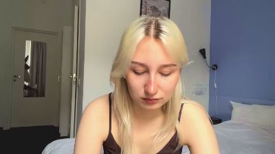 GenesisElder live cam on Cam4