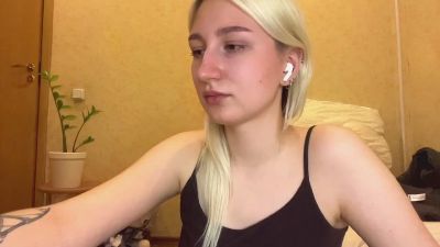 GenesisElder live cam on Cam4