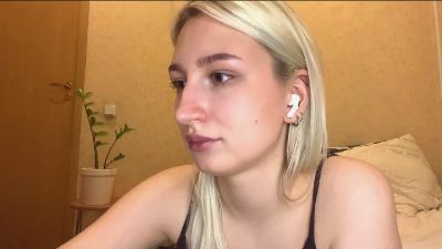 GenesisElder live cam on Cam4