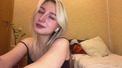 GenesisElder live cam on Cam4