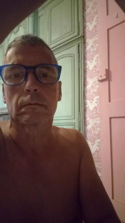 Genevex567 live cam on Cam4