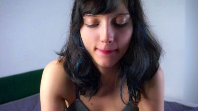 GenevieIbsen live cam on Cam4