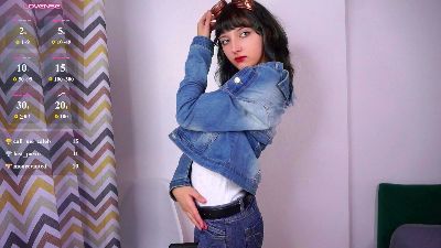 GenevieIbsen live cam on Cam4
