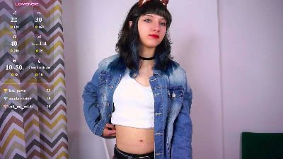 GenevieIbsen live cam on Cam4